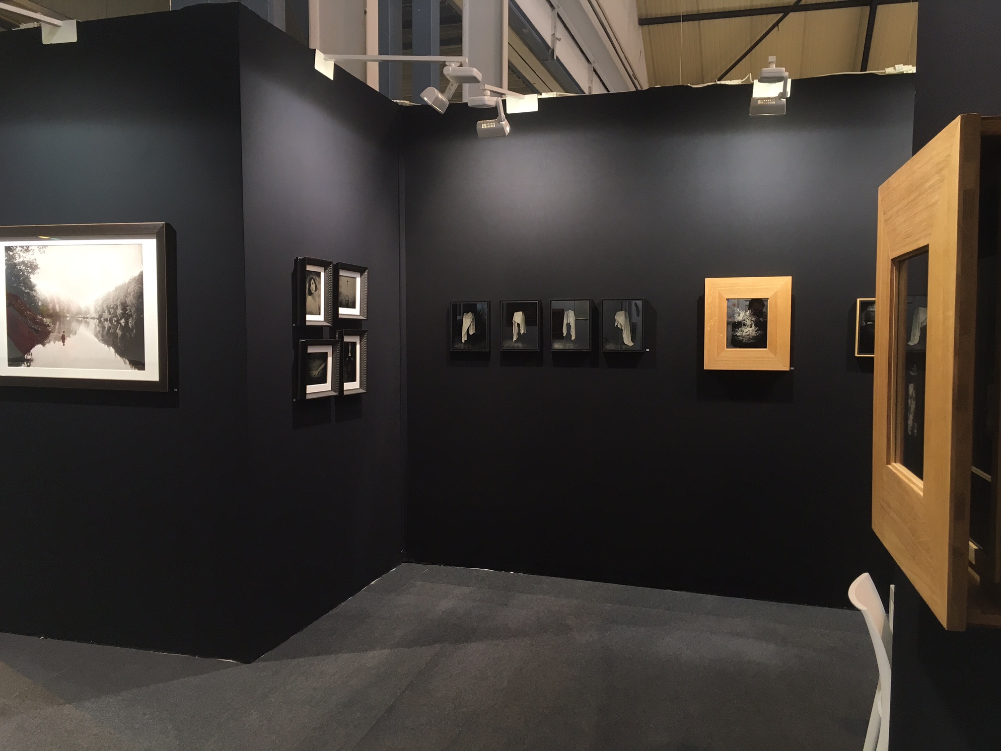  Stand D13 - St'Art 2016 - Laurence Esnol Gallery avec le photographe Eric Antoine 2025 